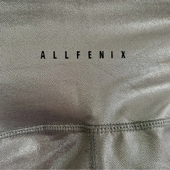 Allfenix Liquid Silver Women's High-Waisted 7/8 Leggings, SZ S LIKE NEW! - Picture 7 of 8